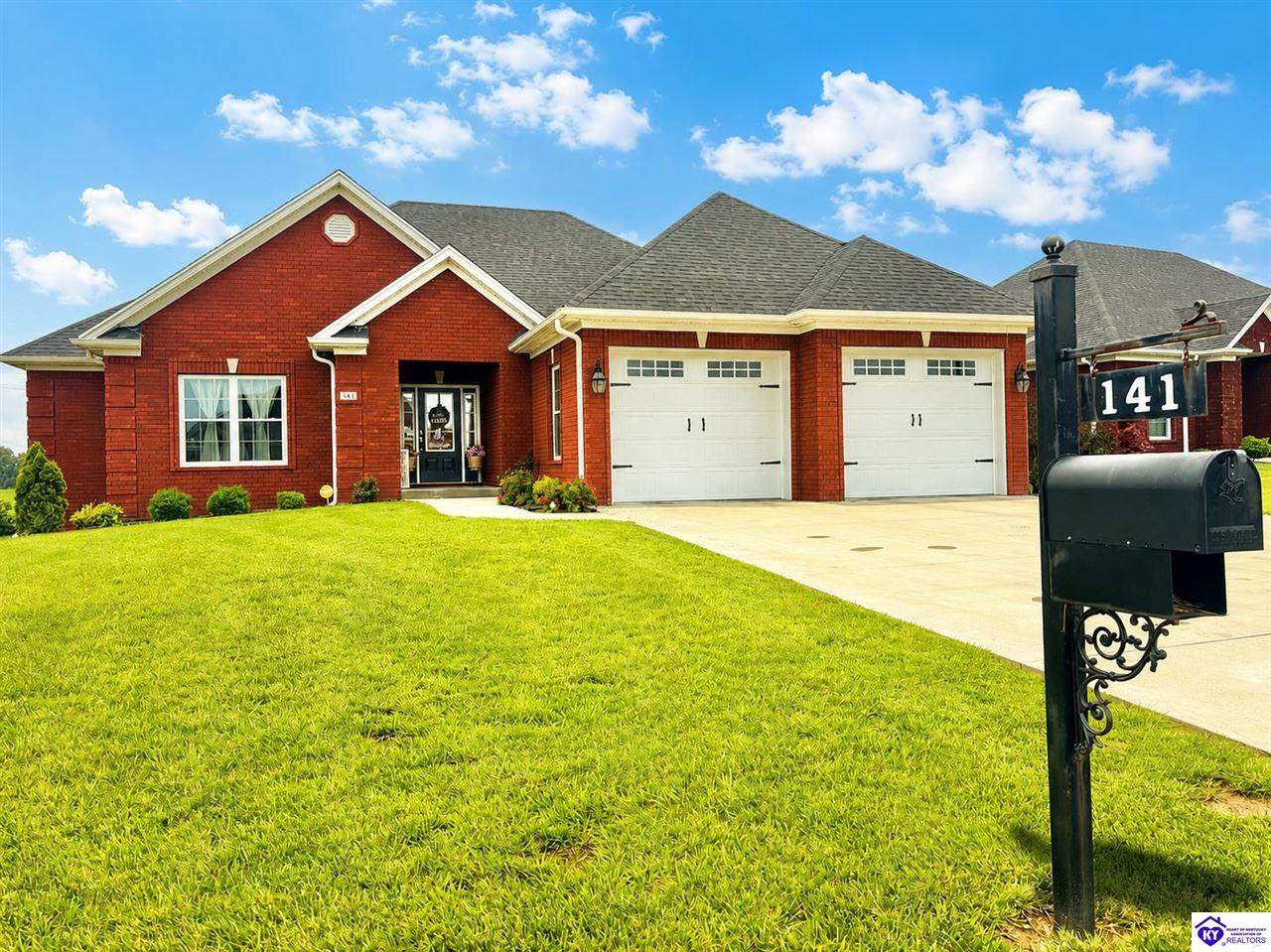 141 Royal View Drive - Photo 1