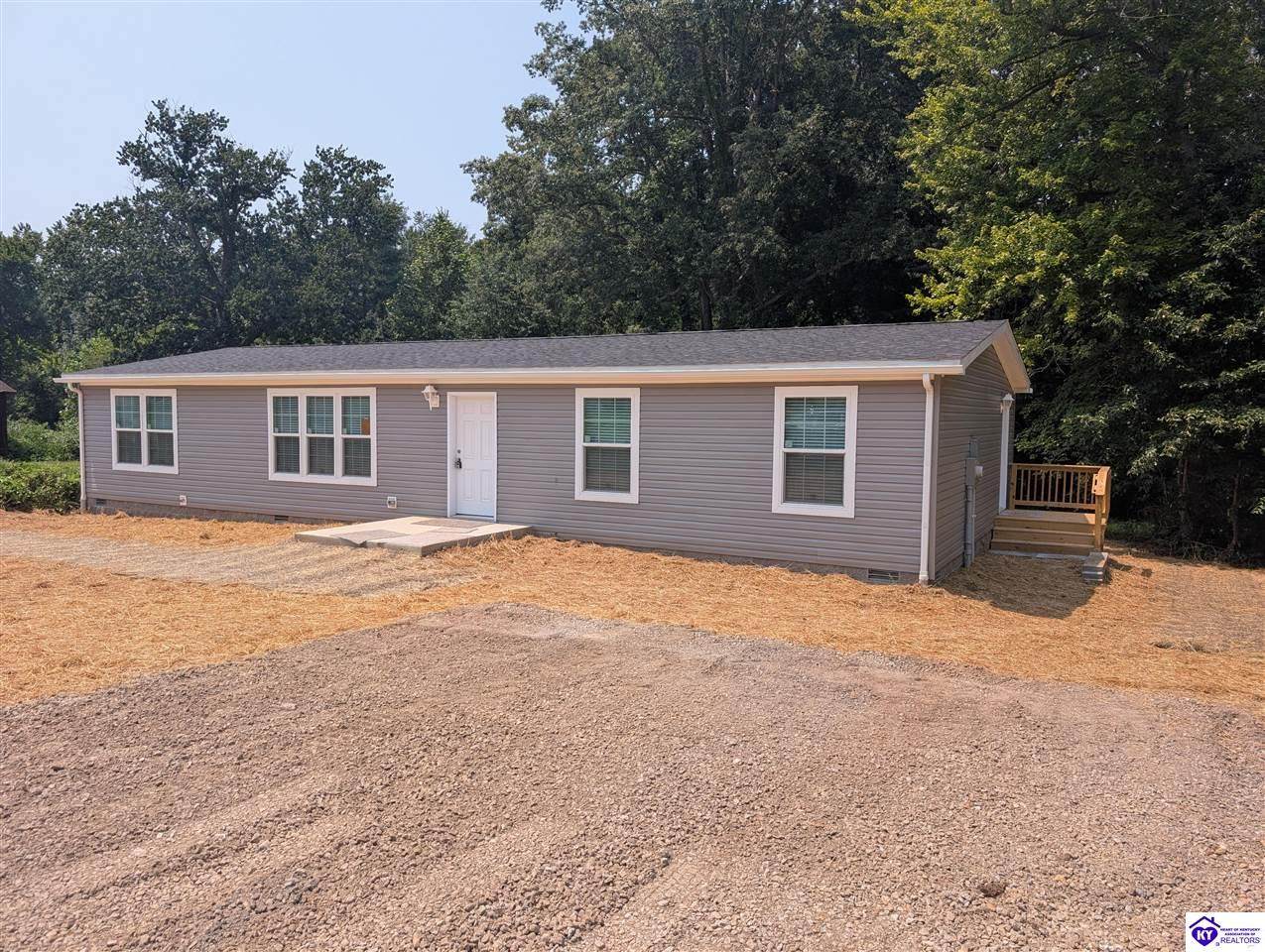 410 Carroll Avenue - Photo 1
