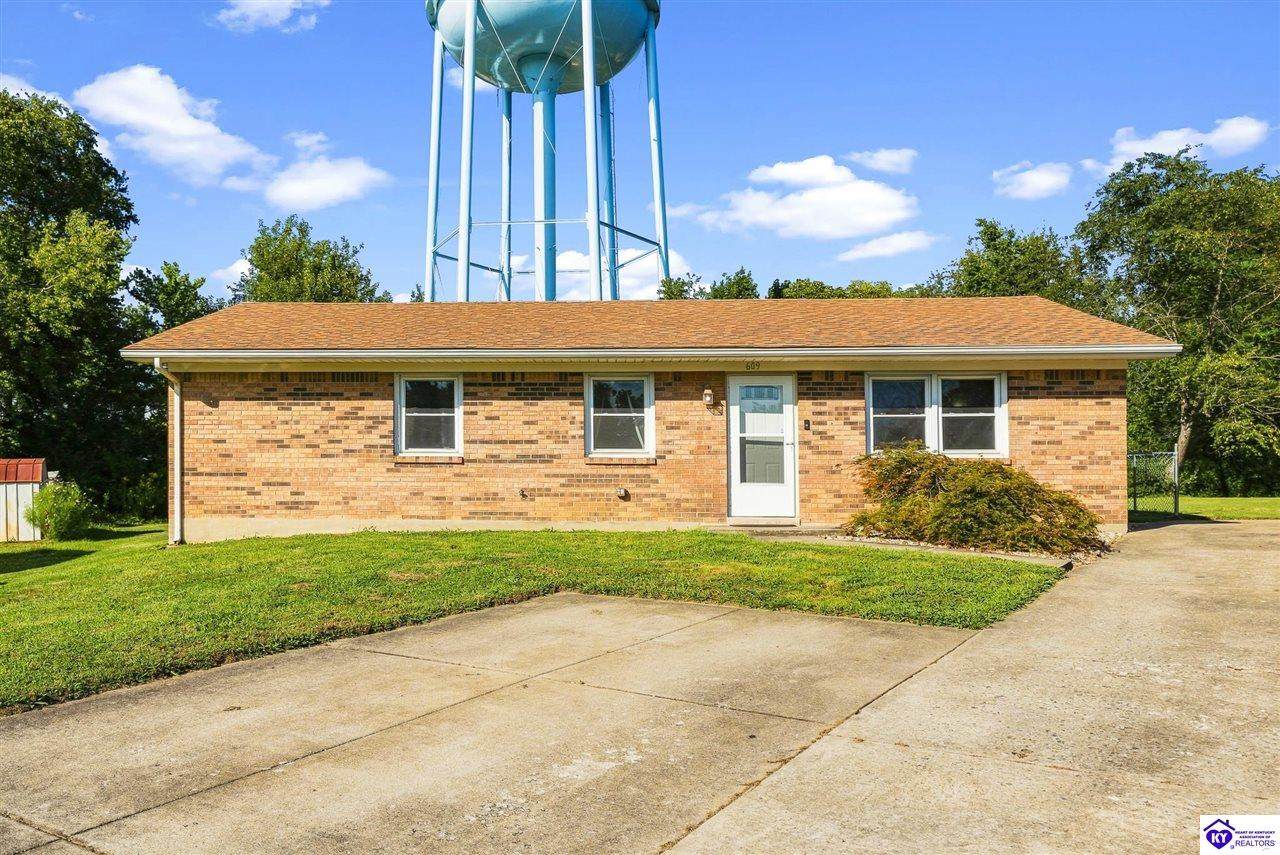 609 Stanford Drive - Photo 1