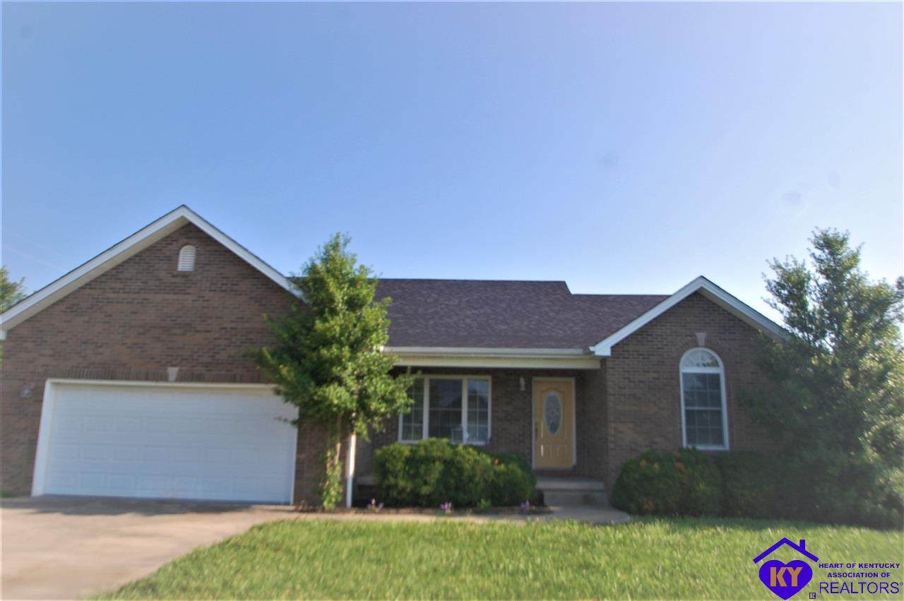 136 Roswell Drive - Photo 1