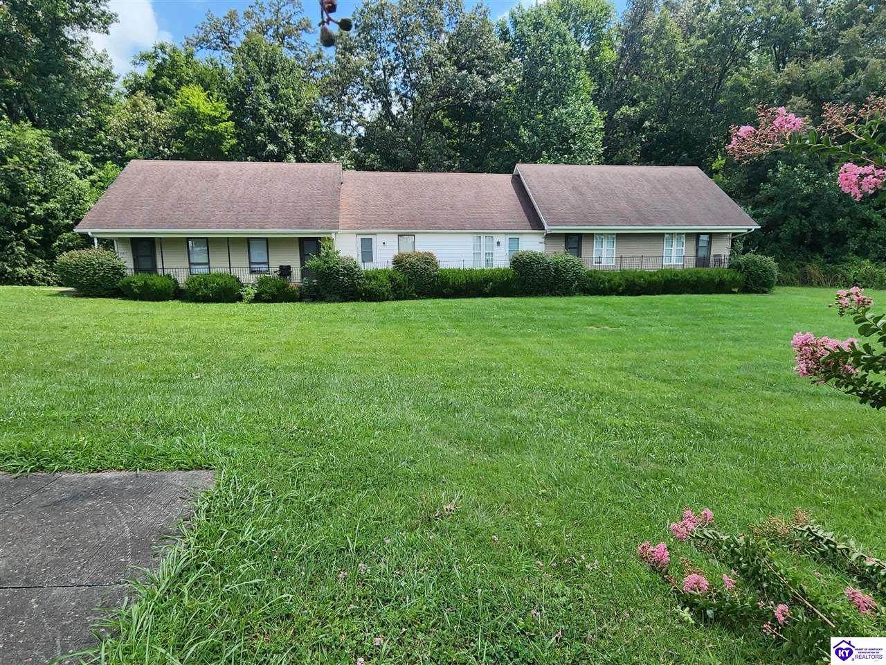830 Palmetto Loop - Photo 1