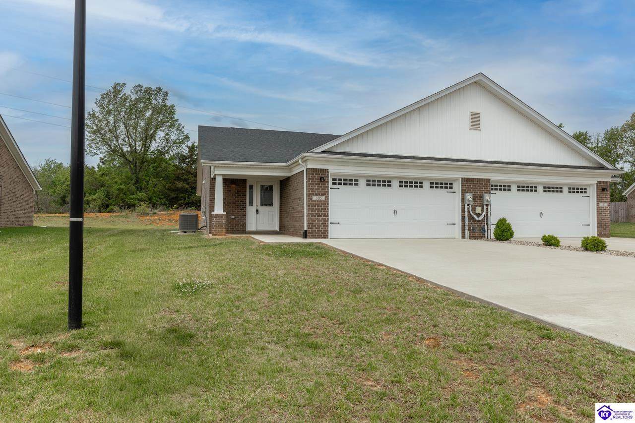 305 & 307 Breckinridge Circle - Photo 1