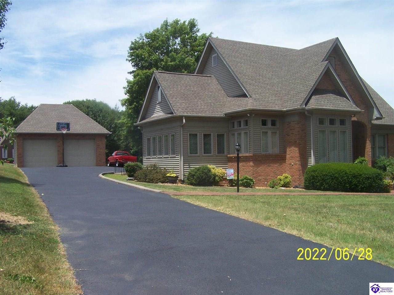 211 Autumn Ridge Road - Photo 1