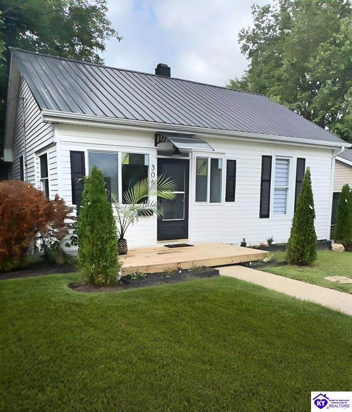 306 Hardin Street - Photo 1