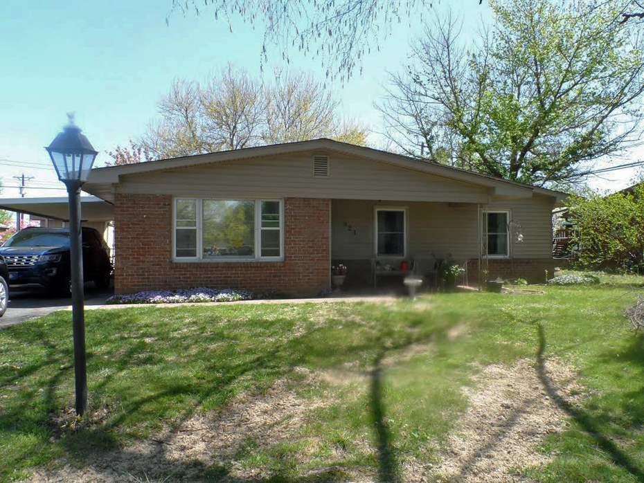 921 Marywood Dr - Photo 1