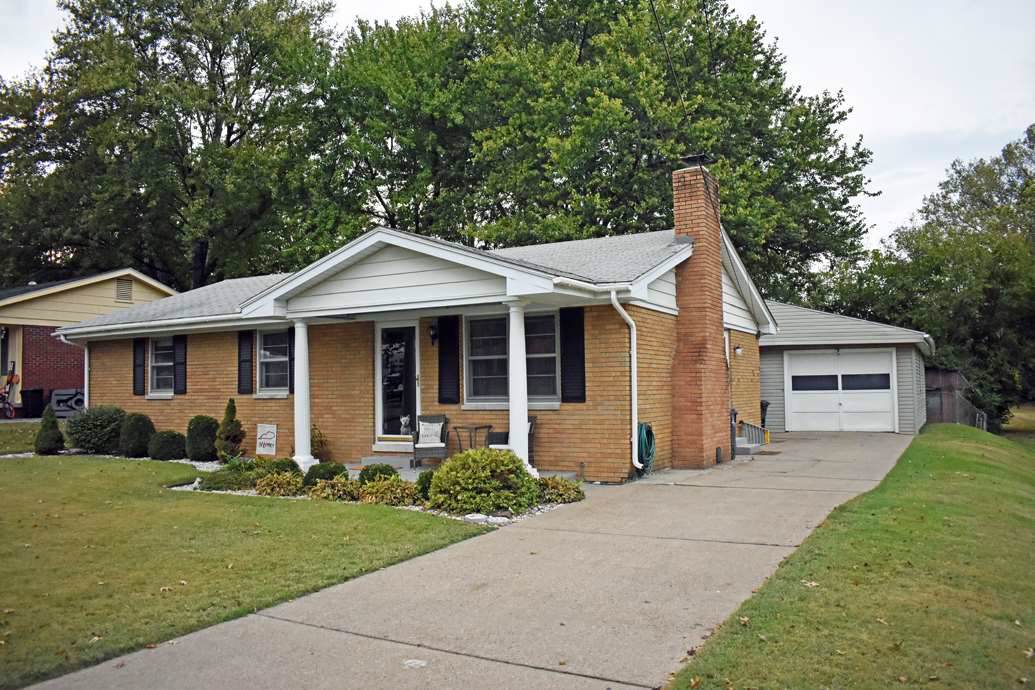 2443 Anne Dr - Photo 1