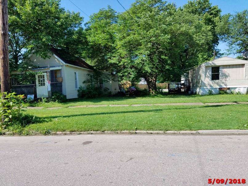 1018 Center St. - Photo 1