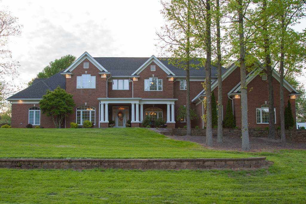 8008 Oak Hurst - Photo 1