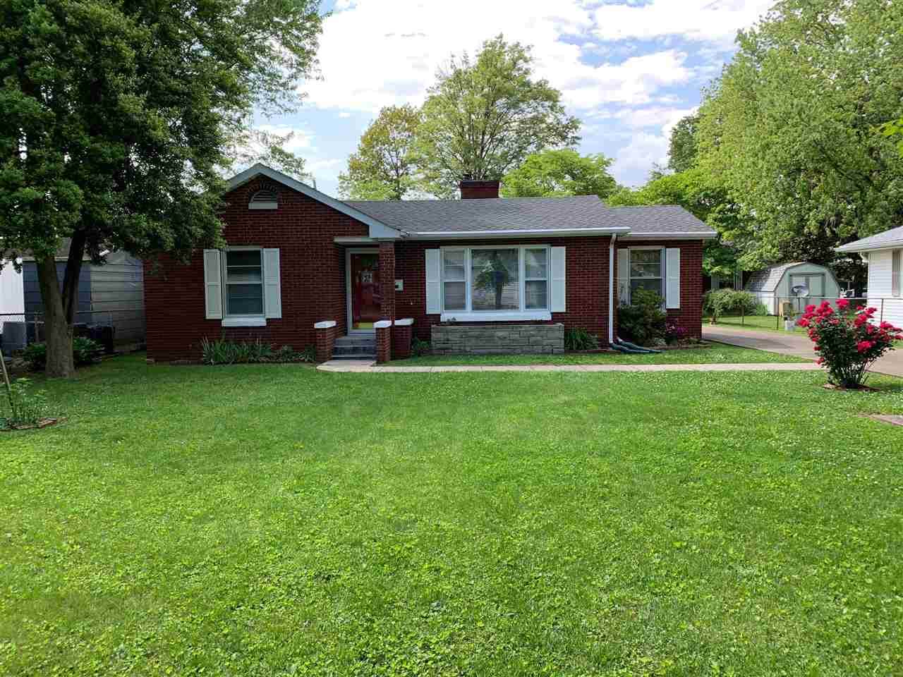 2135 Elm St - Photo 1
