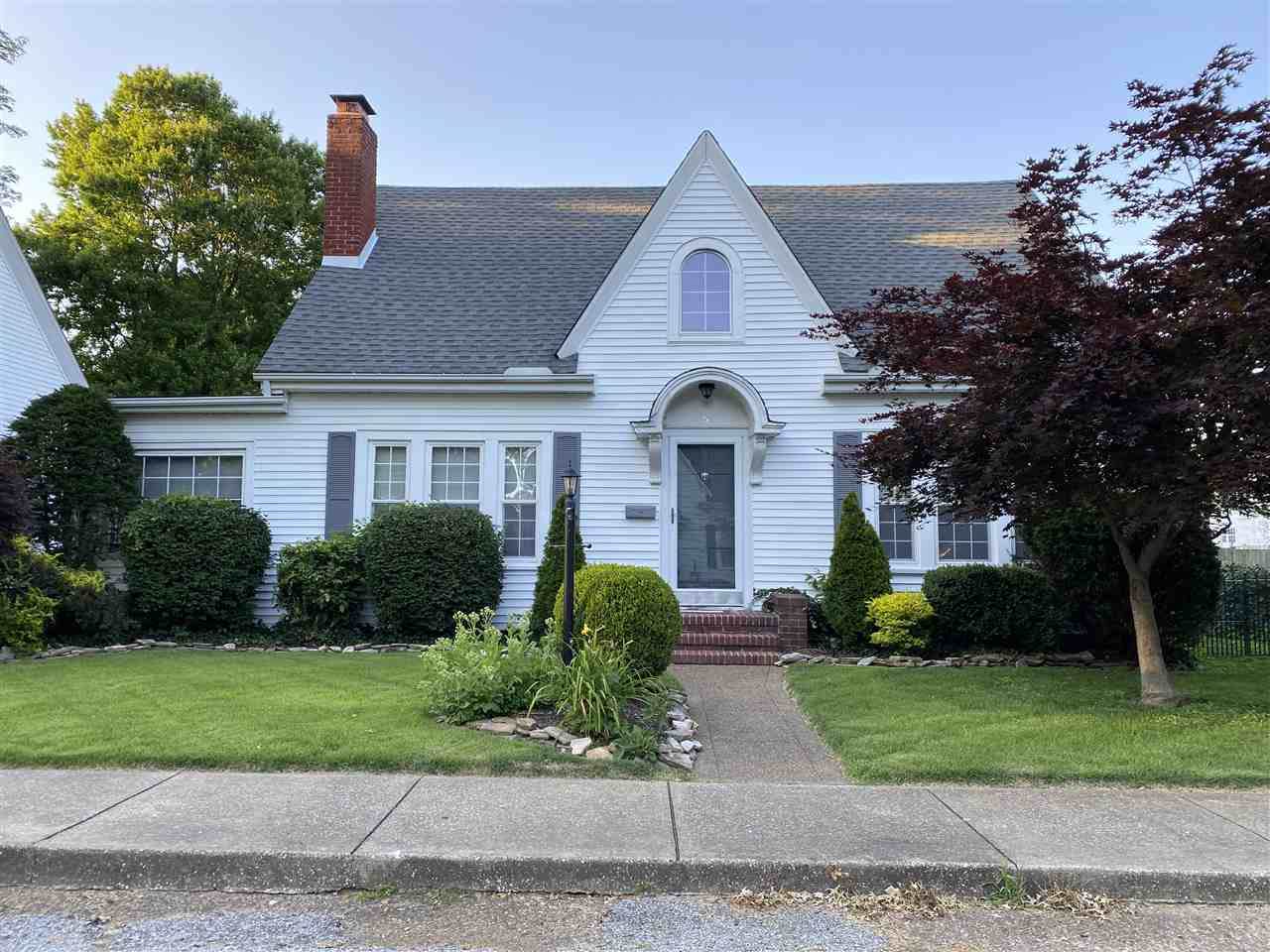 5 Colonial Ct - Photo 1