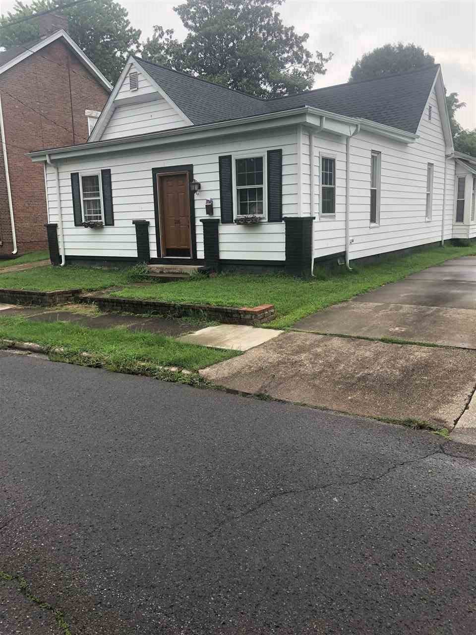 216 Ingram - Photo 1