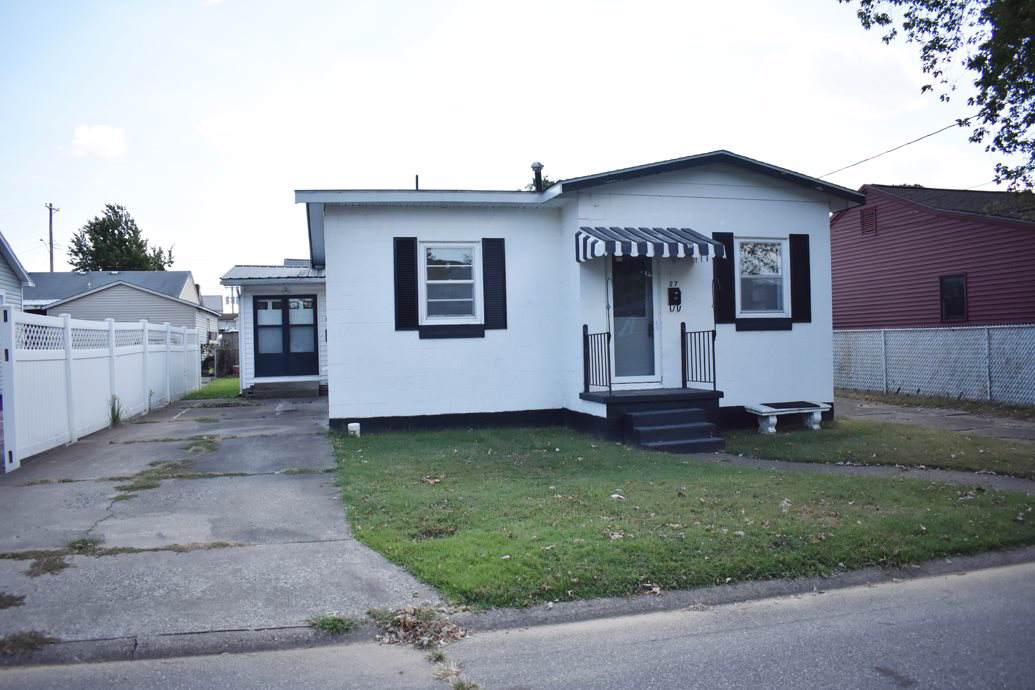 27 Center Cir. - Photo 1