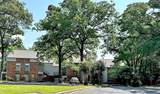 801 Country Club Cir - Photo 1