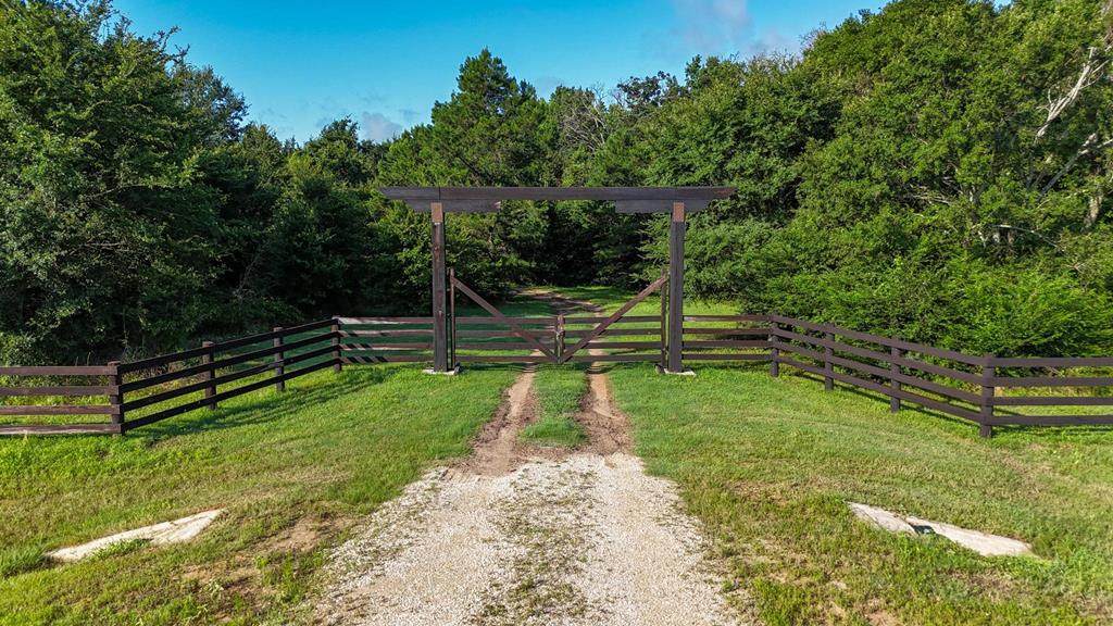 13204 E Hwy 175 - Photo 1