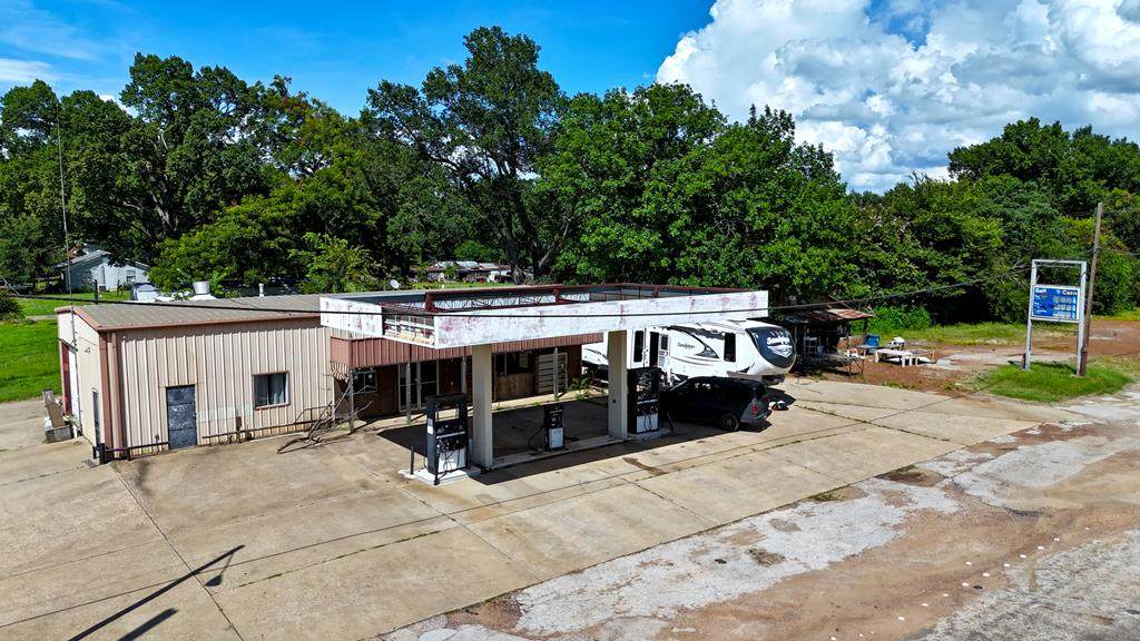 15703 E Us Hwy 175 - Photo 1