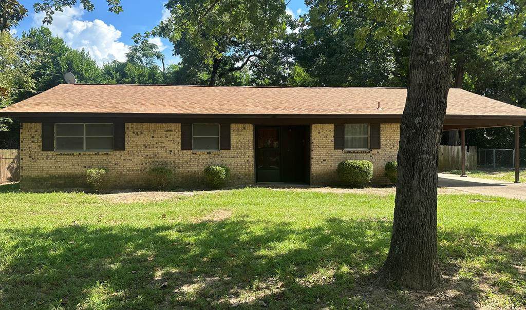 403 Davis Dr - Photo 1