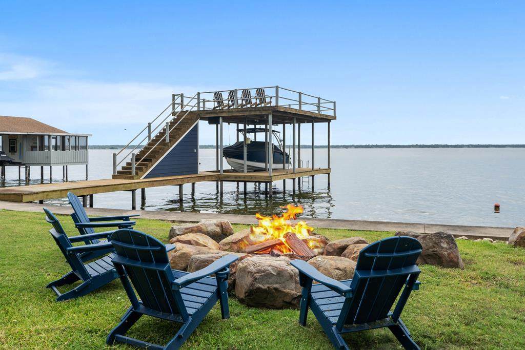 138 Harbor Dr - Photo 1