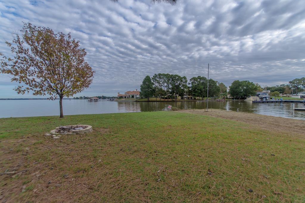 2015 Island Circle - Photo 1