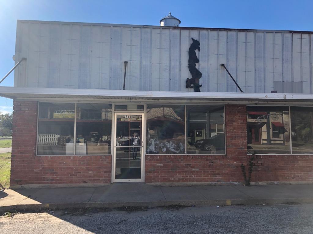 214 S Terry Street - Photo 1