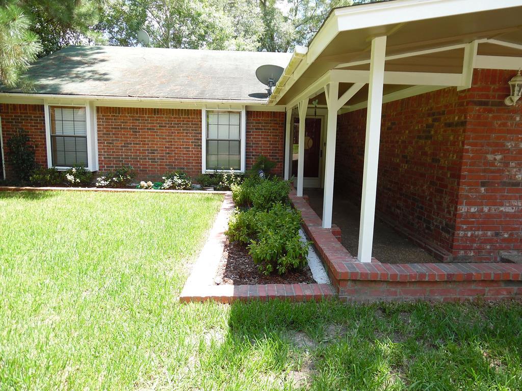 703 Southoak Drive - Photo 1
