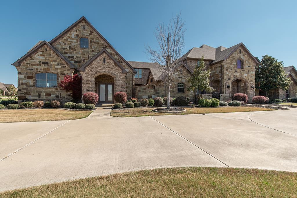 15200 Skyview Lane - Photo 1
