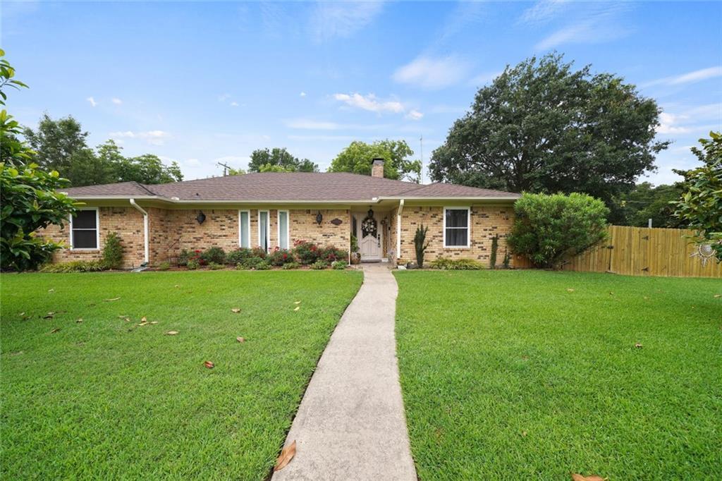 113 Granada Square - Photo 1