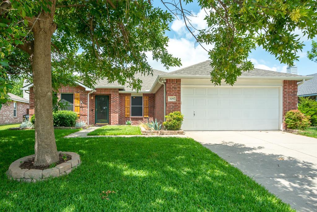 609 Gunters Mountain Ln - Photo 1