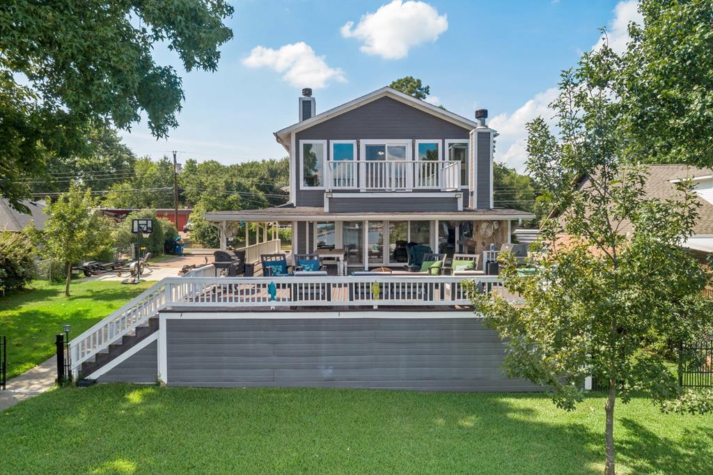 111 Donna Dr - Photo 1