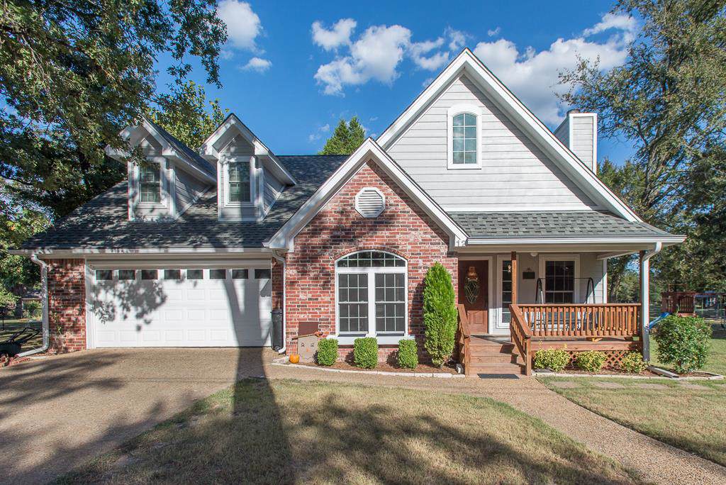 12 Greenbrier Cir - Photo 1