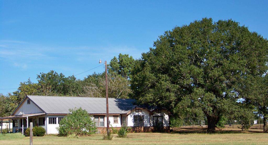 2346 Us Hwy 175 E - Photo 1