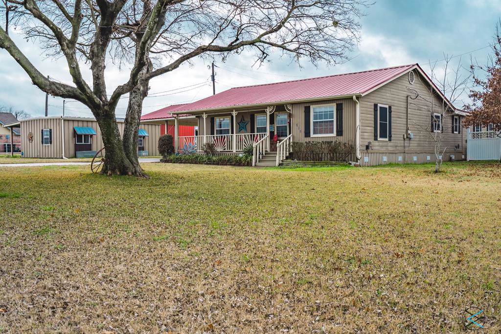 618 E Eubank Street - Photo 1
