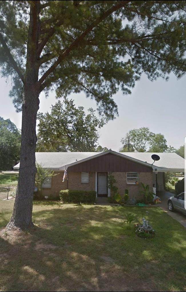 402 Pine Street - Photo 1