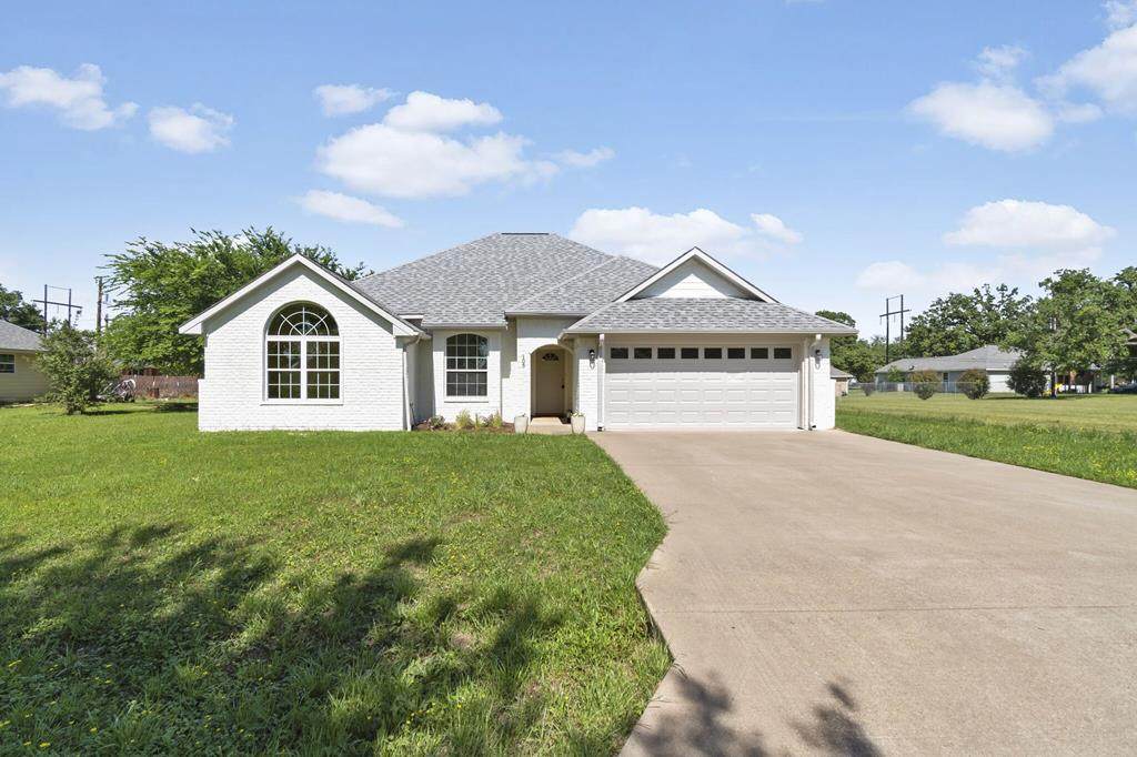 105 Tanglewood Drive - Photo 1 105 Tanglewood Drive - Photo 1