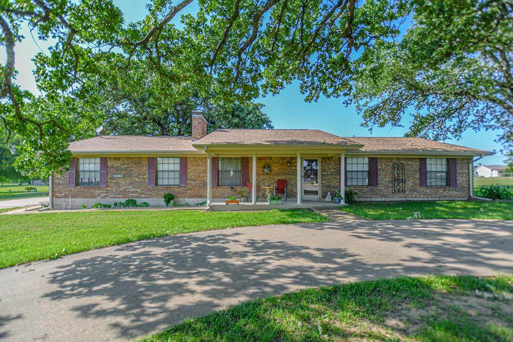 206 Clover Drive - Photo 1 206 Clover Drive - Photo 1