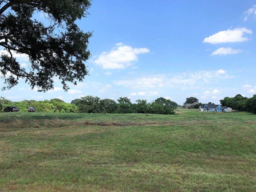 102 Pine View Court - Photo 1
