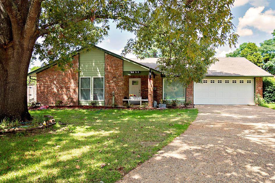 109 Karen Court - Photo 1