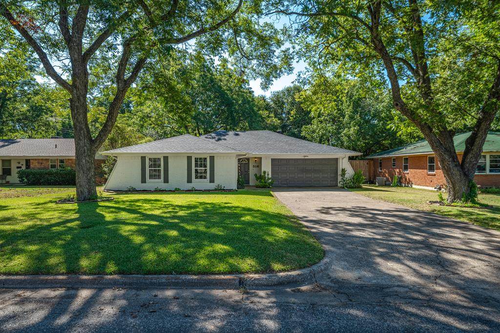 316 Walnut - Photo 1
