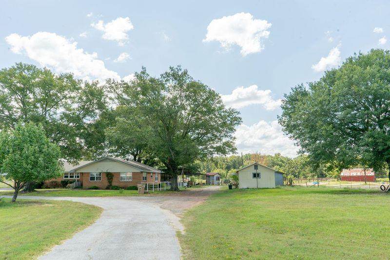 6288 Hwy 31 - Photo 1