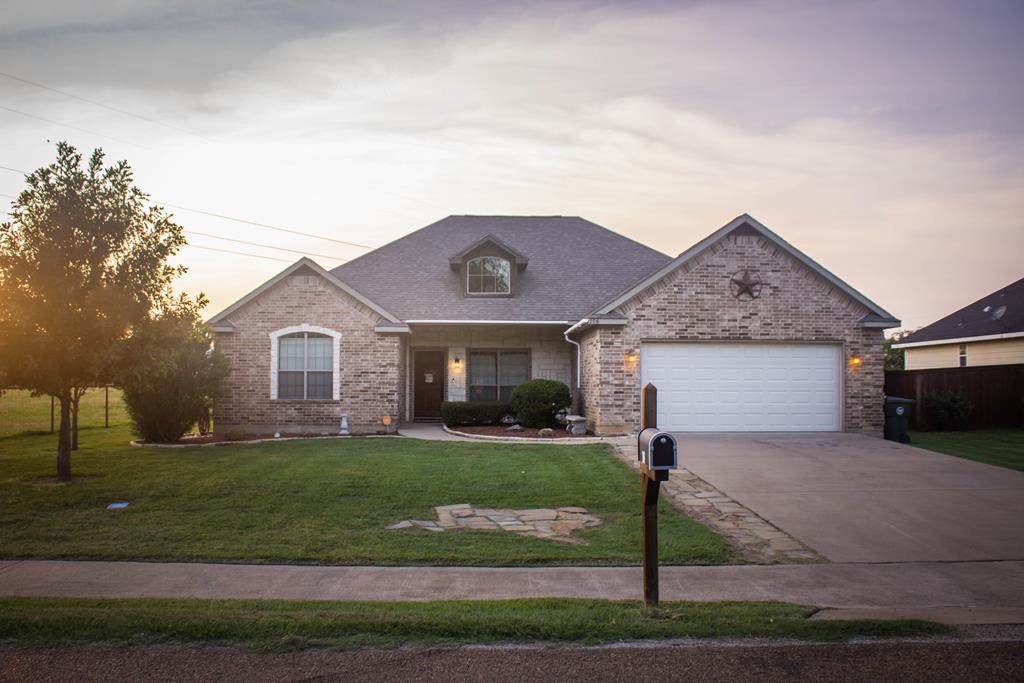 206 9th Street - Photo 1