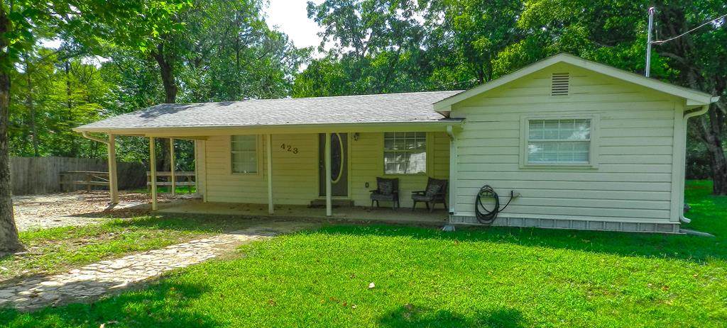 423 Cockerell St - Photo 1