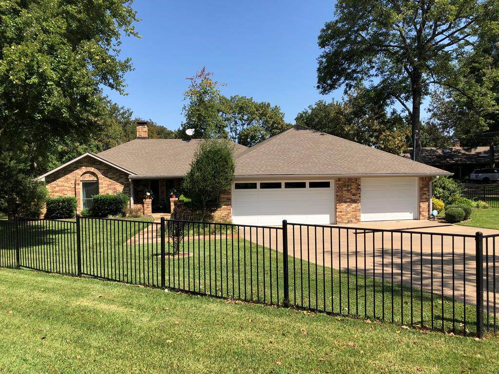 136 1st Oak Drive - Photo 1