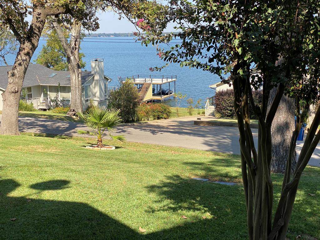 103 Latimer Drive - Photo 1