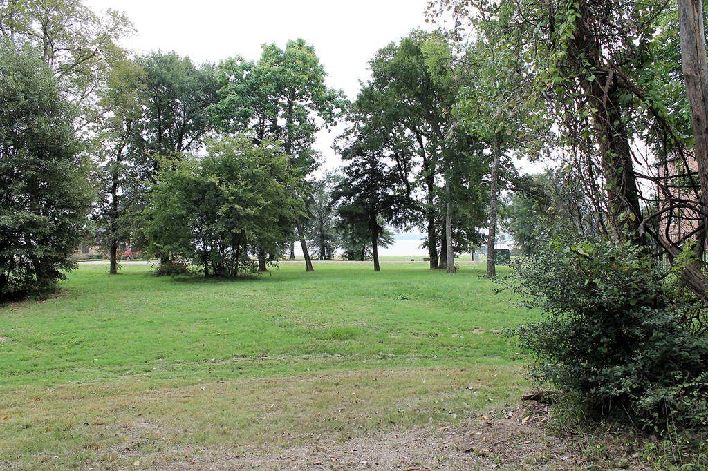 107 Seabreeze Circle - Photo 1