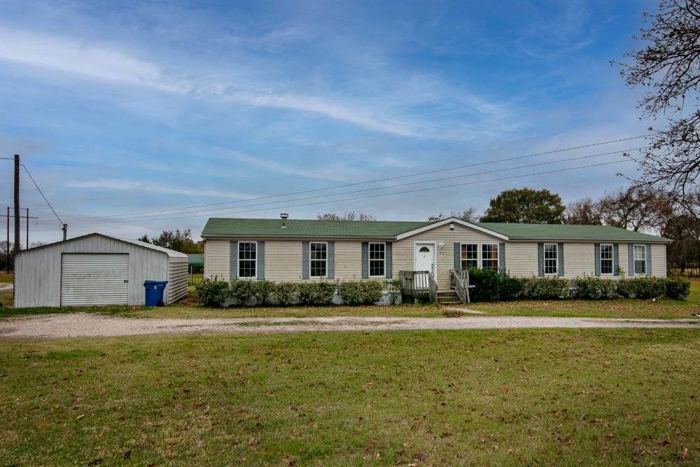 513 E Will White Road - Photo 1