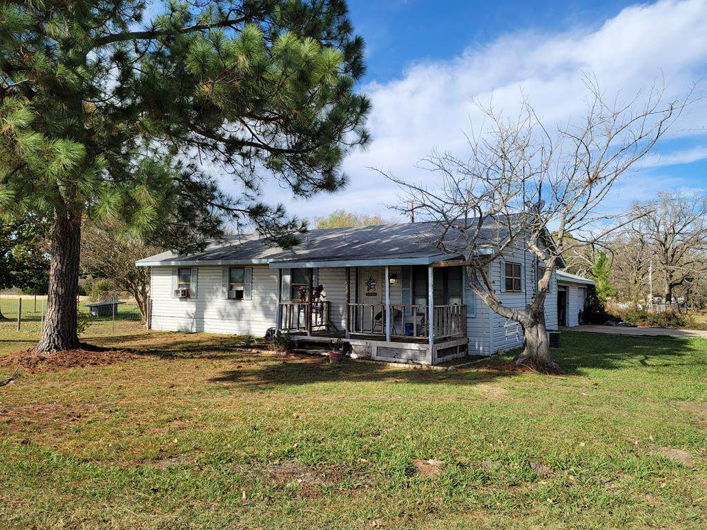 135 Cedar Elm Road - Photo 1