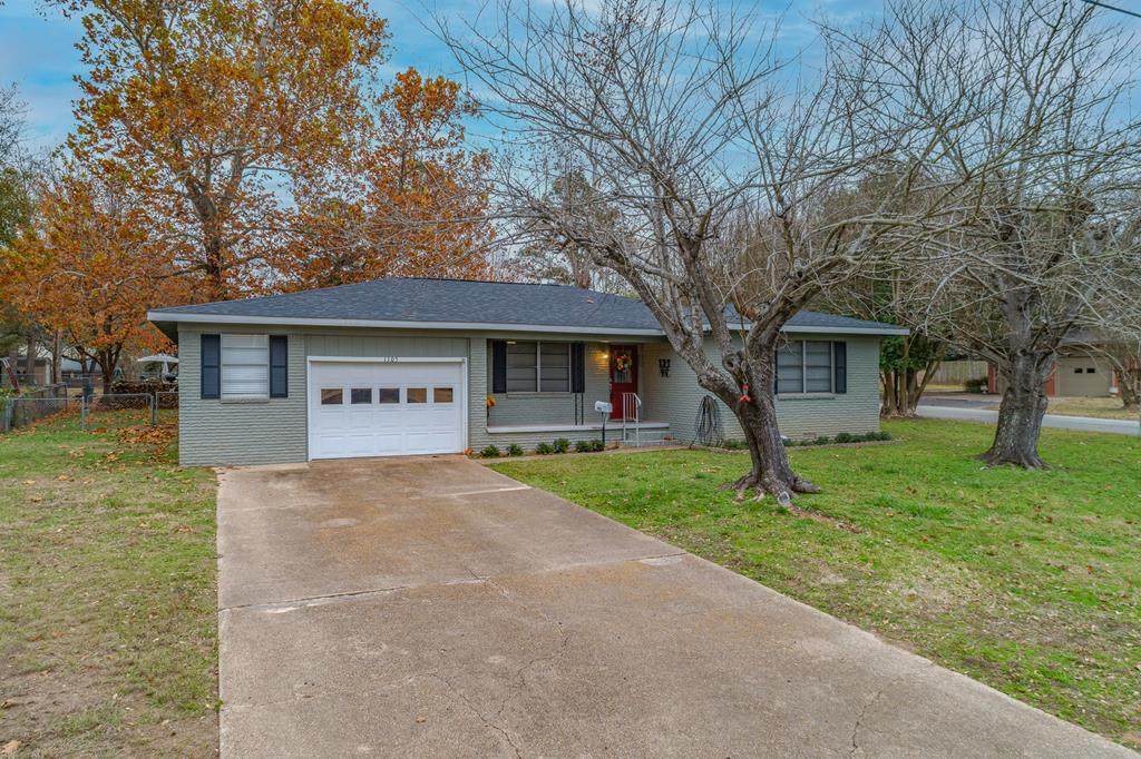 1105 S Palestine Street - Photo 1