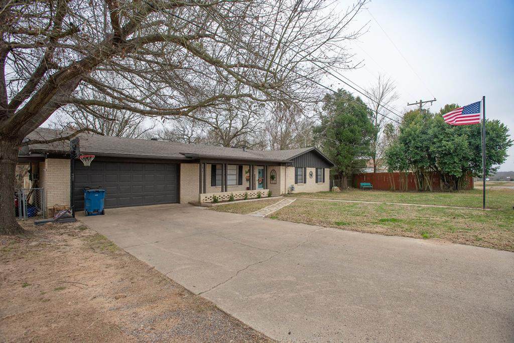 615 Cross Roads Highway - Photo 1