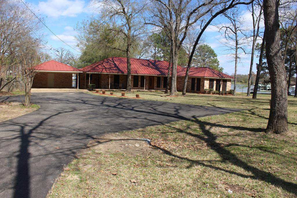 408 Forest Lane - Photo 1