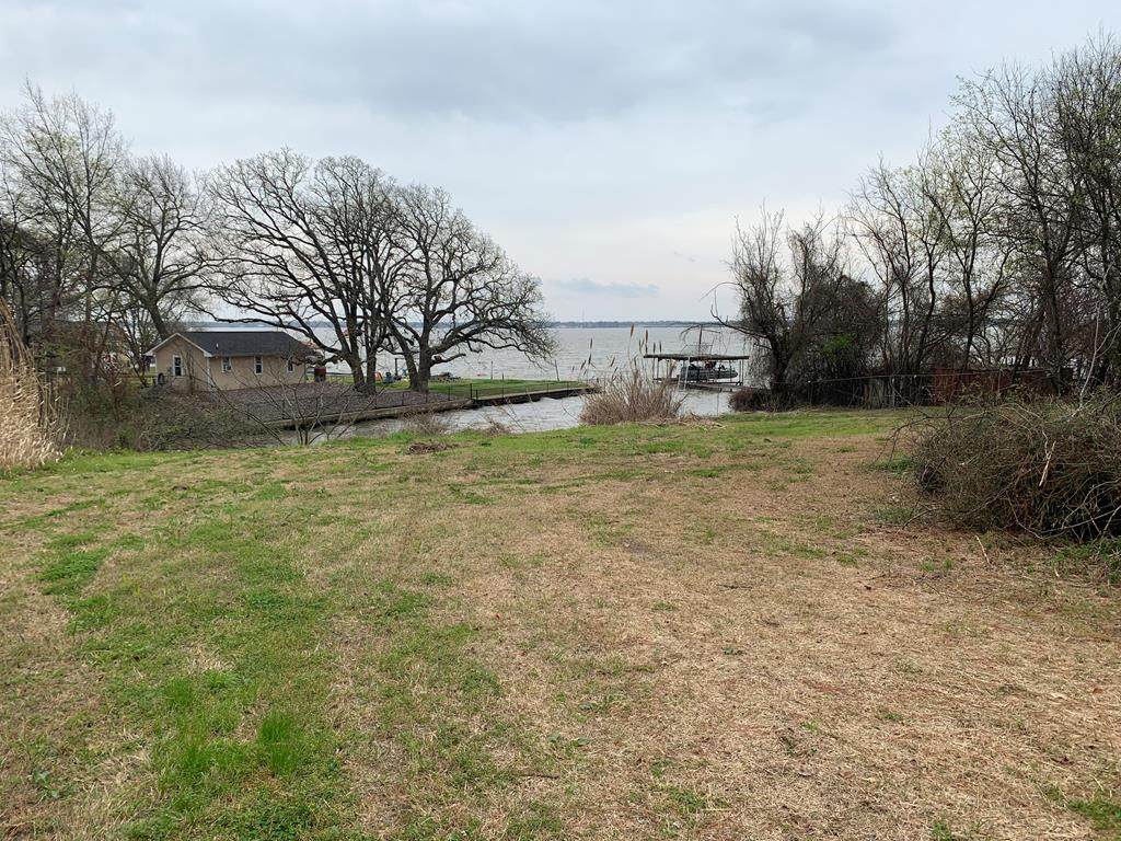 1211 Wood Crest Dr - Photo 1