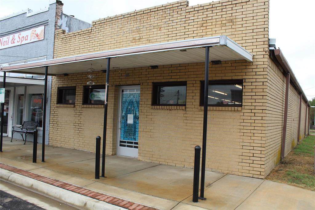 115 N Houston Street - Photo 1